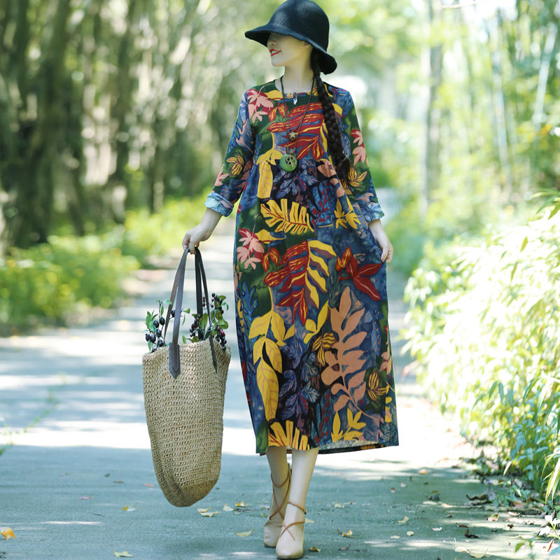 中秋了少买卫衣，多买些这样的显瘦长裙，背影美翻了