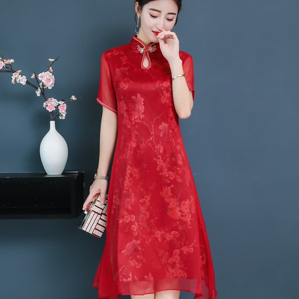 身材好的妈妈都这么穿，大气温婉，美如玉