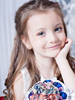 可爱儿童公主长发发型 完美打造甜美公主范