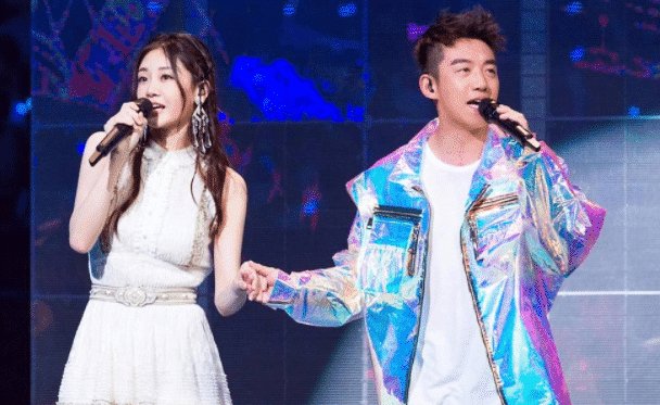 「低调的明星」“看似是朋友,实则是情侣”的4对明星,最后一对因戏生情