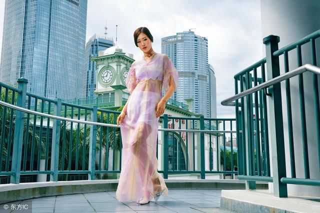 160以下女生，建议试这种套装，不穿高跟鞋也显高