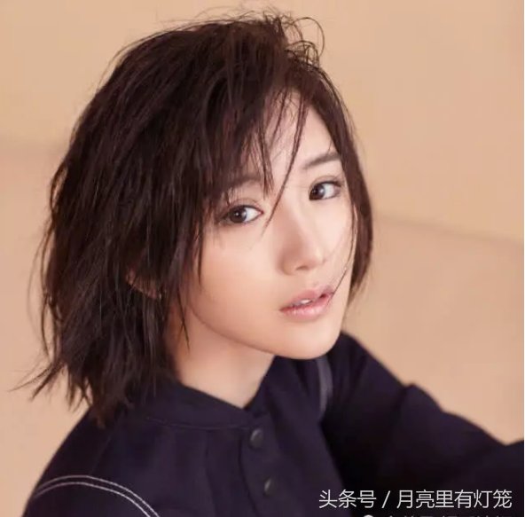 毛晓彤生父声讨她,知情人曝此事另有隐情,网友:贵圈黑到不敢想