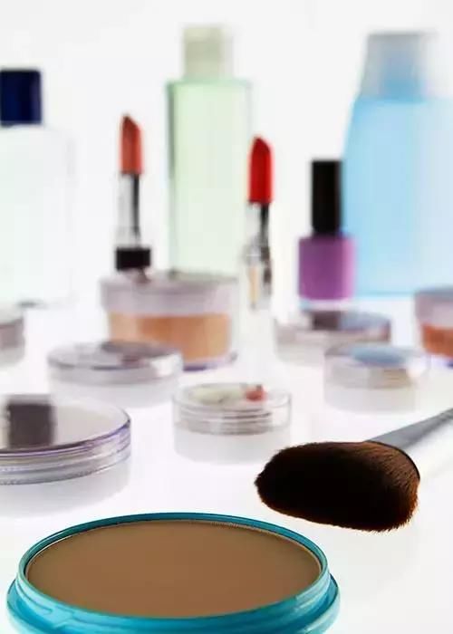 皮肤管理知识-关于美妆护肤的8大谎言，你被骗了吗？