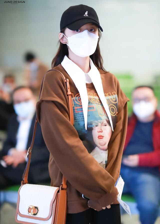  『好看』春季卫衣如何搭配才好看？我怕你看完，追着问我要链接！