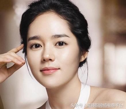 不化妆的女生越来越少，那请珍惜素颜就能看的女生吧！