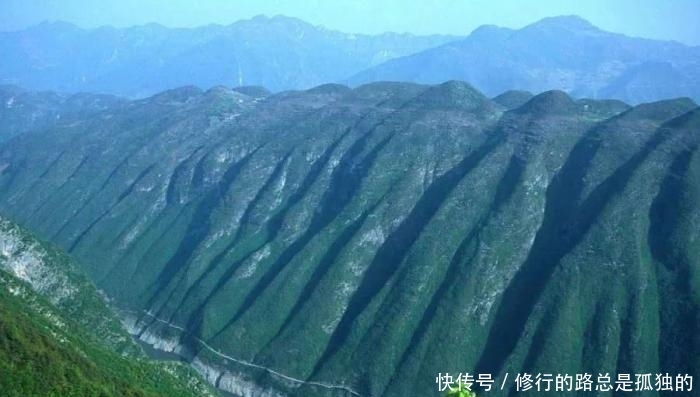  「基建工程」千亿造的三峡大坝，一天能挣回多少成本？网友：这辈子都不敢想