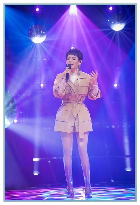 陶虹是46岁，宁静也是46岁，二人同框，差距竟如此尴尬？