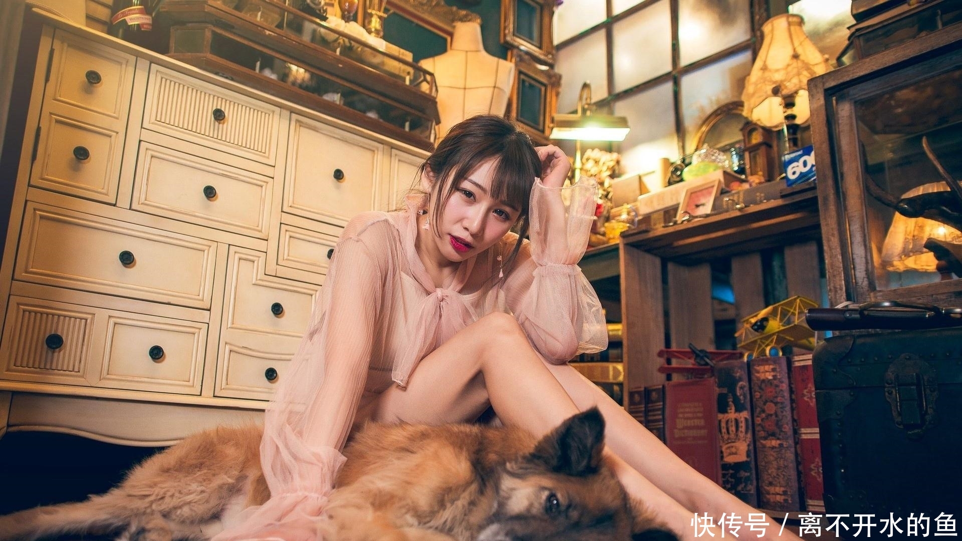 『 图片集』仔细看来,还真是很性感啊,大长腿美女校花图片集
