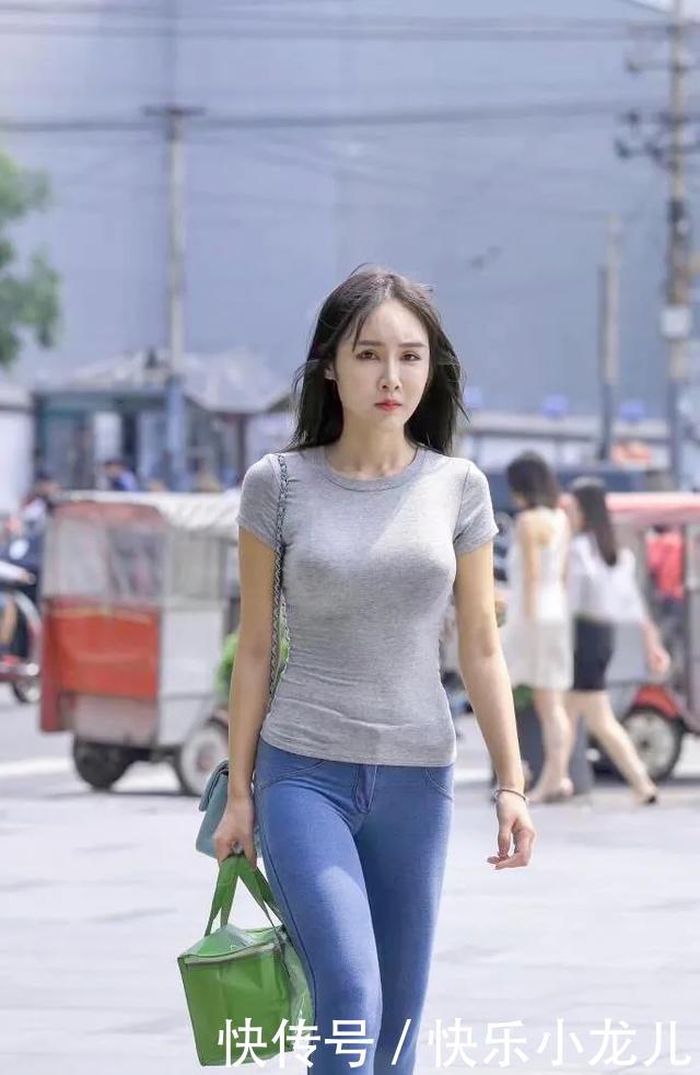 【实力】街拍:妹子的实力不容忽视,优秀得让人很嫉妒吧?