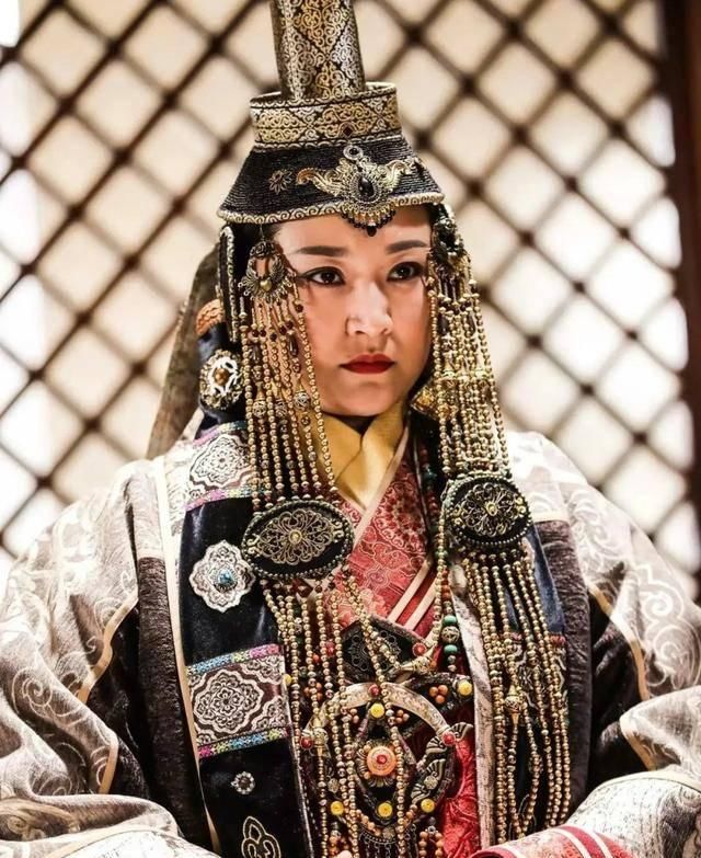 女人:唆鲁禾贴尼:生了四个皇帝的女人