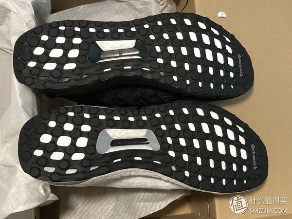 几款热门boost跑鞋展示