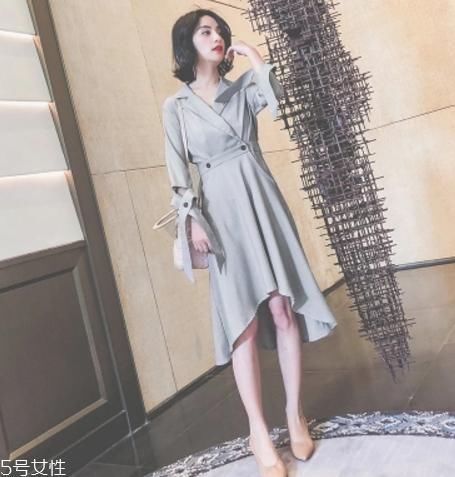 微胖女生穿什么裙子好看？微胖女生穿搭图片