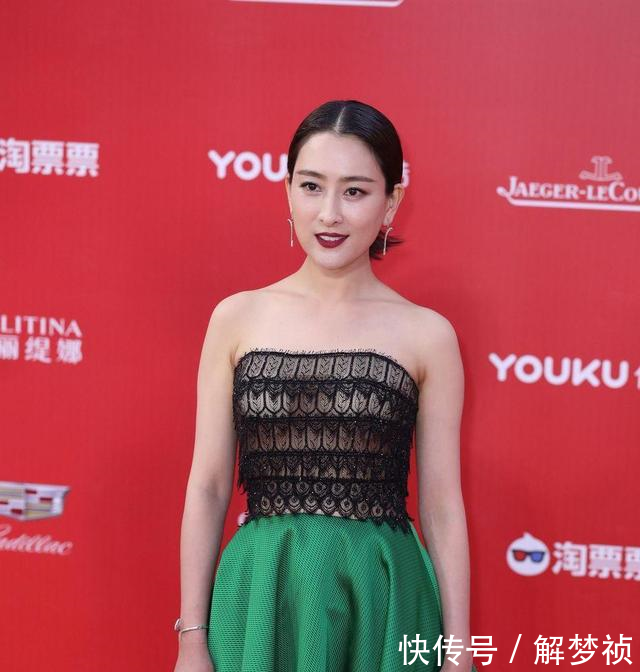 上影节闭幕女星无修图马伊琍优雅，金巧巧似公主，姚晨大嘴抢镜