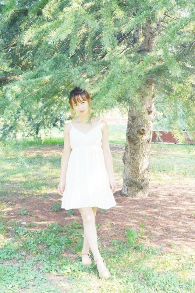 『美女』街拍校园美女,迷人的小妖精