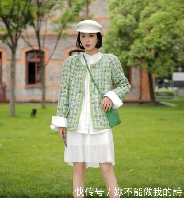 「整体穿搭」美女这牛仔裤,今年很流行吧