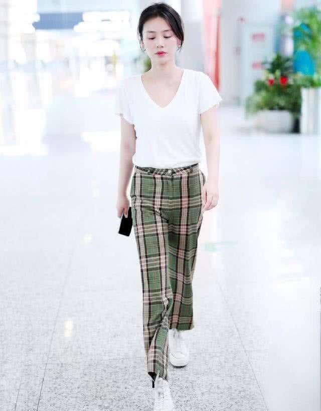 【格子】格子图案裤的三种时尚穿搭，演译美丽英伦风格，不但时尚潮流还突显知性美