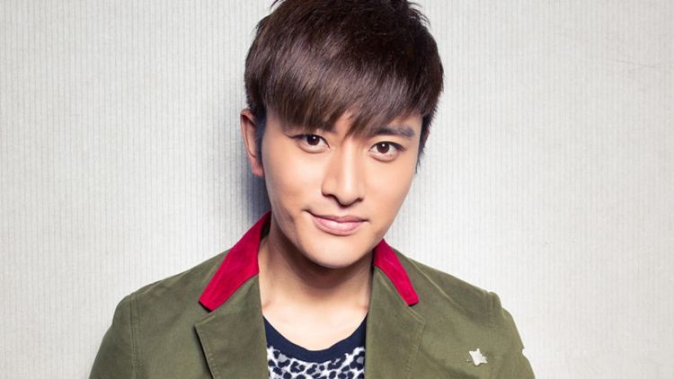 34岁贾乃亮近照，发文直接打破了离婚传言，网友们纷纷表示力挺