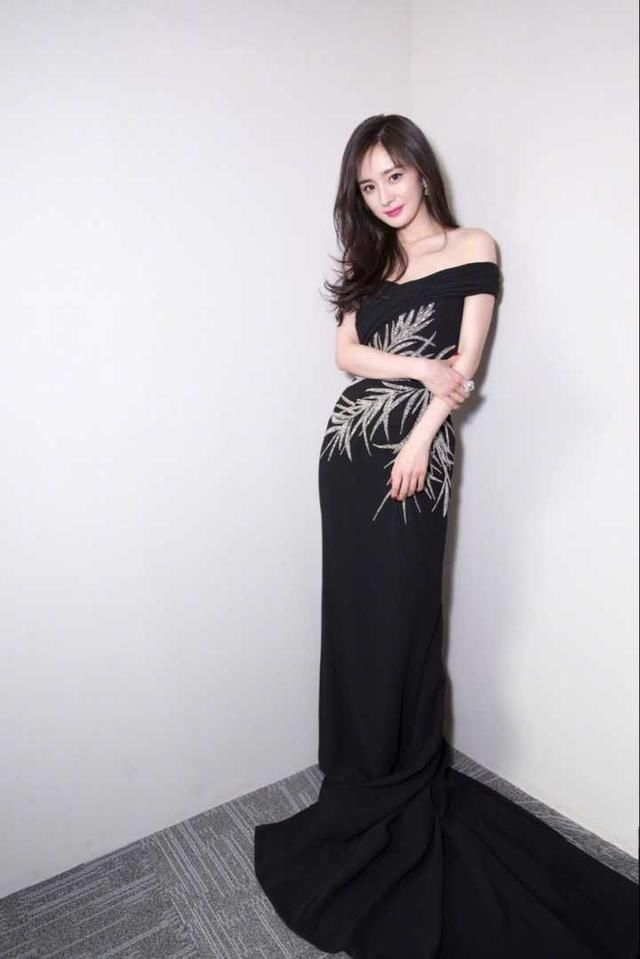 你没有看错！生过孩子的杨幂气质竟比“国际超模”还要好！