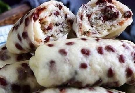 「红豆馅儿」不要只在红豆煮粥。红豆卷简单而营养丰富,孩子们喜欢!