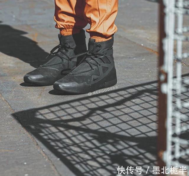 #上脚#谍照预览全新黑色NikeAirFearofGod1上脚效果