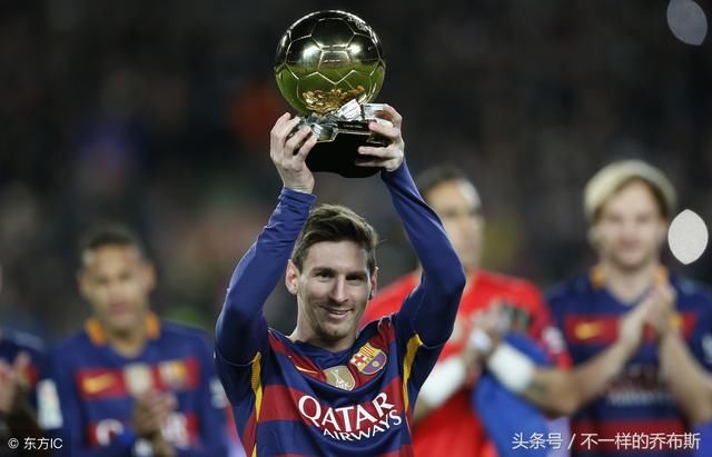桑保利:梅西不欠任何人,世界欠梅西一个世界杯