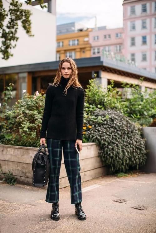  #底裤#打底裤已经失宠了！今年流行的是“豆腐裤”，遮肉显瘦又百搭