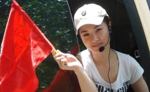 每次一到饭点,为何导游便溜走难道去开小灶了?游客:真实情况很