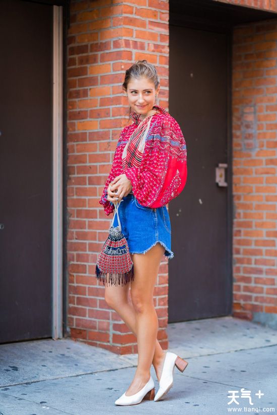 秋天可以穿短裤吗 秋天短裤搭配技巧