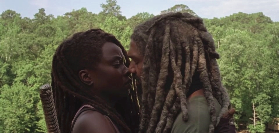 行尸走肉:元老还剩2人,瑞克被绿的发慌,成为帽