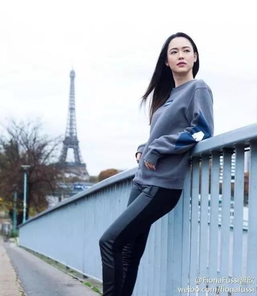 用健身征服Chanel，22岁的她告诉你：自律的女人，有多可怕！