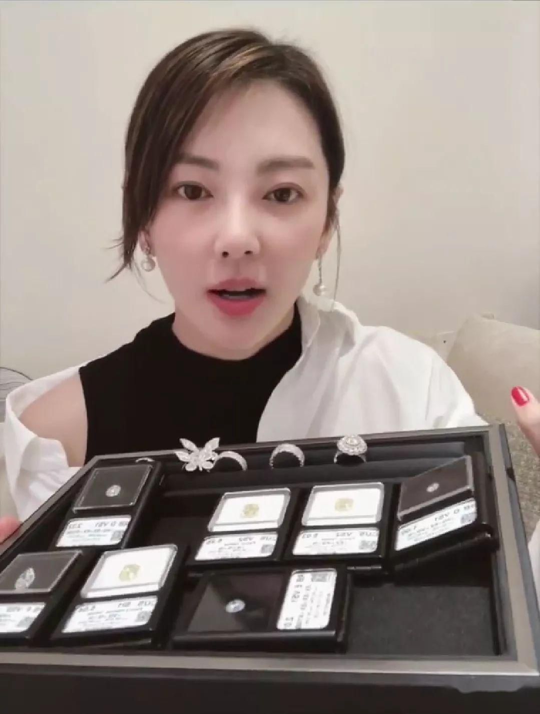  【珠宝】给老婆买包买车不如买珠宝——既是送礼，又是投资！