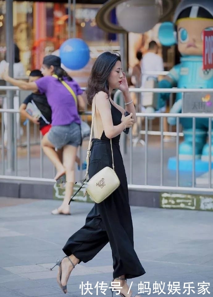 优雅:穿出时尚的气质,高跟鞋让女性大秀美腿
