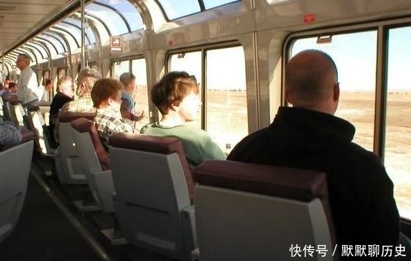 美国为何不修高铁？看看美国的火车，再看我国高铁，这就是差距