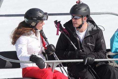 校花出身的凯特王妃曾经有多美，迷倒万千少男，让威廉放弃辍学！