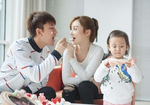 卓伟调侃：李小璐事件已经给自己造成了家庭矛盾-转载港城旅游人