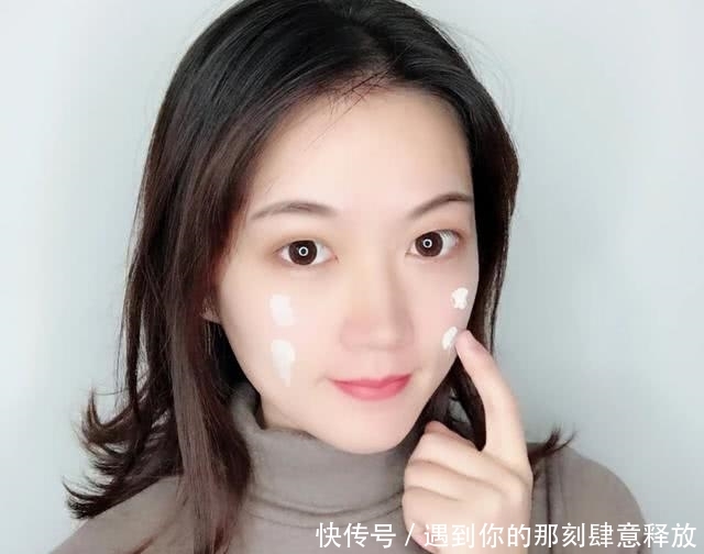  皮肤@皮肤好的女生，这几件事每天都做，坚持一个星期，皮肤嫩白一个度
