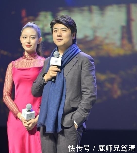 『身材曲线』郎朗娇妻吉娜真不一般!罕见裙子上衣叠着穿,但还是好显瘦