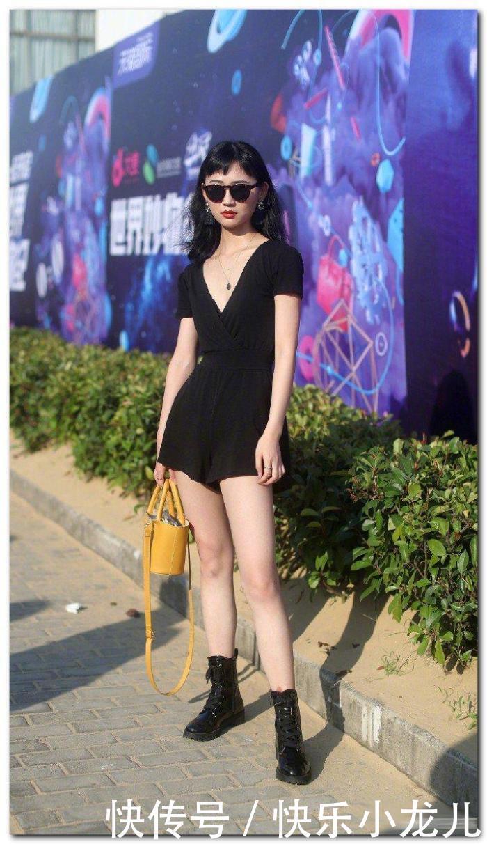 『美女』美女街拍: 一组青春靓丽有着大长腿的小姐姐, 你最喜欢哪个?