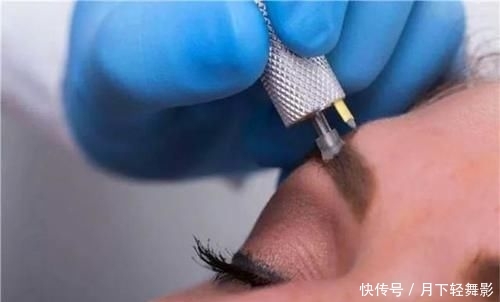  看起来：当初做了眉毛的女生都后悔了，看起来很方便，实则存在各种隐患