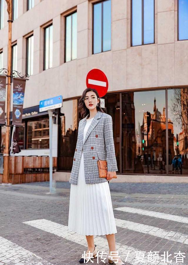  『春夏』春夏，纽扣格纹小西装，美哒哒