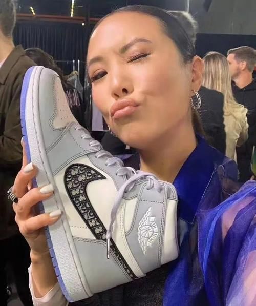 「联名」内部爆料Dior x AJ1联名本周将公布抽签,众星上脚,欧美要延期发售?