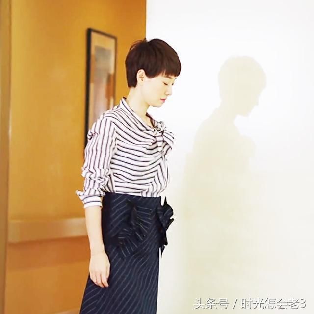 女生穿衬衫要不要塞进裤子?不要纠结,看看马伊琍,杨颖为你示范