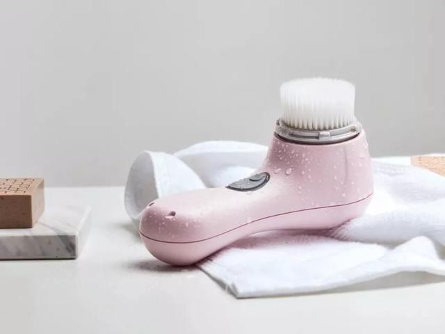 1分钟还你一张干干净净的脸，洁面仪的鼻祖了解一下！