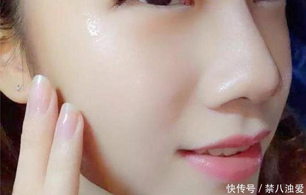 「白淡斑」车前草搭上“它”,美白淡斑有奇效,半个月,朋友的色斑脸就好了