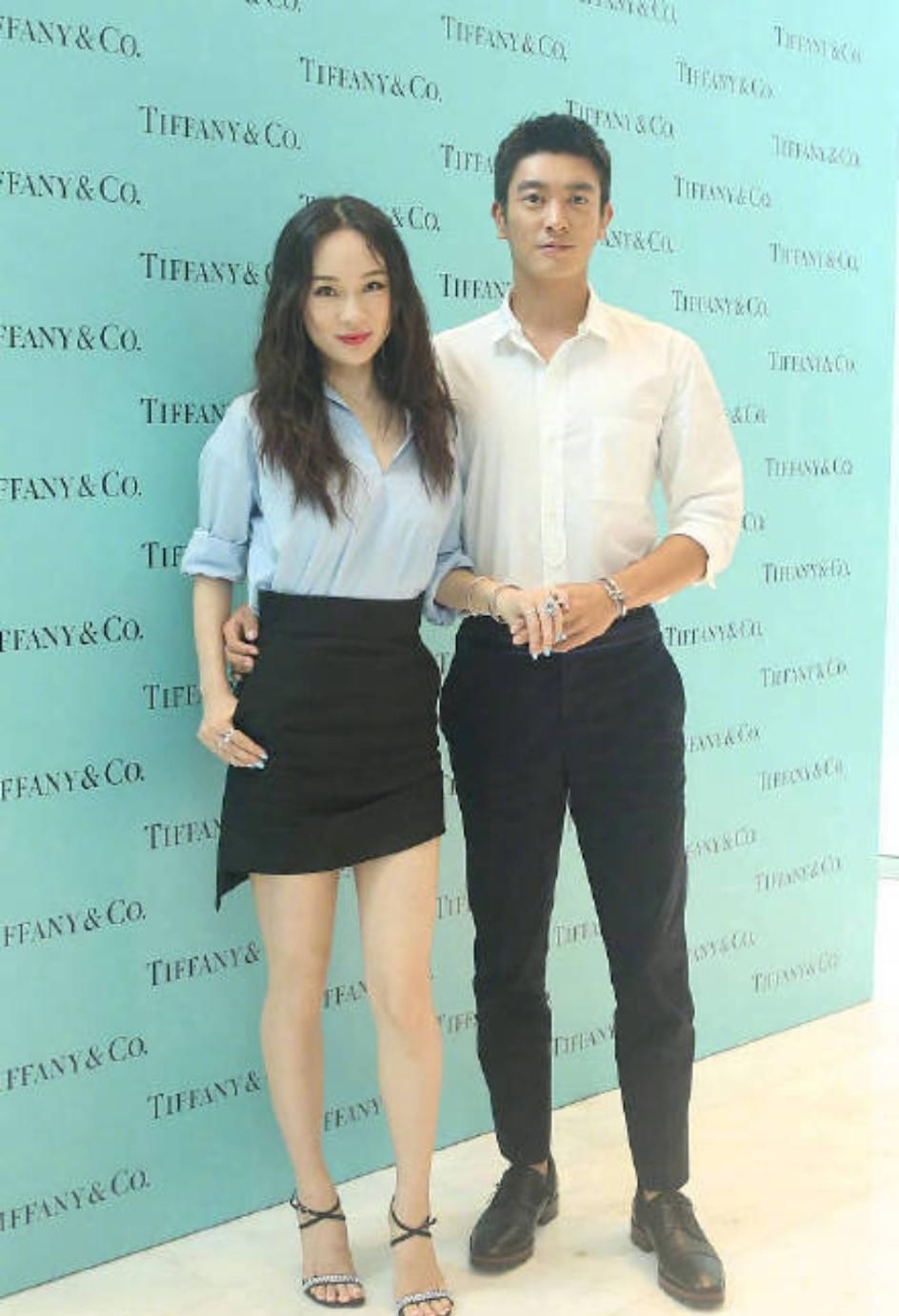 霍思燕被宠成18岁，迪丽热巴美人鱼本人，张钧宁一袭吊带惊艳众人