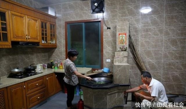  「道理」农村俗语“一辈亲，二辈表，三辈四辈不了了”，究竟有