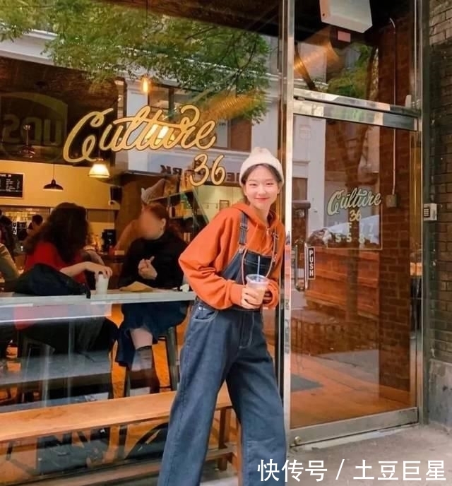  『卫衣』舍弃阔脚裤 ！好见到爆的“初恋女友裤”来啦 ！！