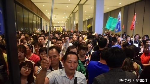 坑中国游客的新手段!比海关强制收费还可怕,出国旅游要注意了