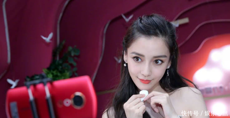 杨颖出于对孩子的保护，查看路人手机工作室发文辟谣了