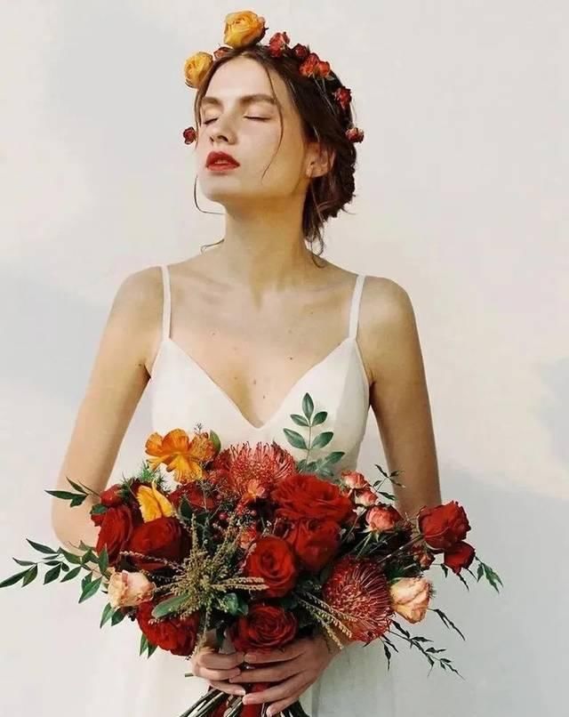 『送给』送给靓丽新娘的化妆小贴士,从化妆师到细节搭配,都在这里了